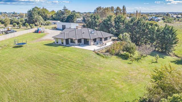 Lifestyle starter with space, views and shed