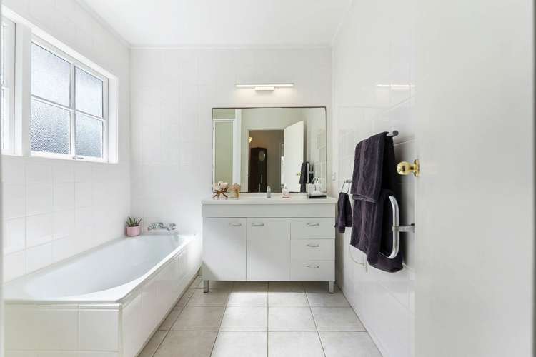 85 Glenmore Road Sunnyhills_10