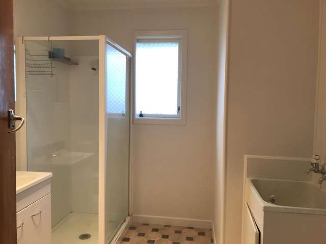 1/15A Frost Rd Mount Roskill_4