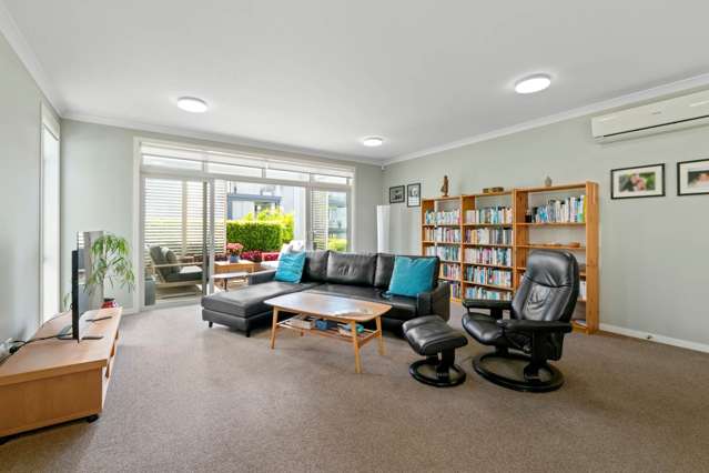 Duplex Living In Kensington Park