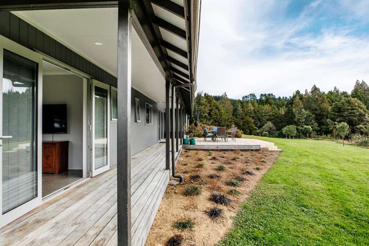 693A Stanley Road Wainui_12