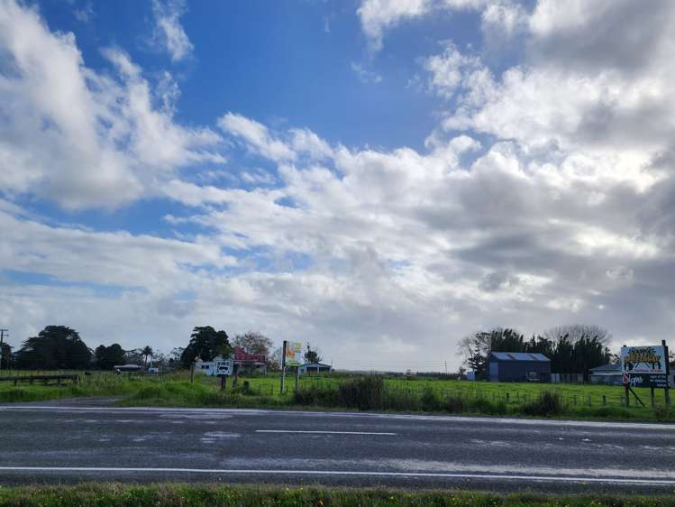 165 North Road (aka State Highway 1) Kaitaia_16