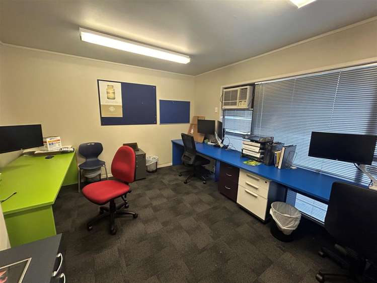 182 Station Road Penrose_9