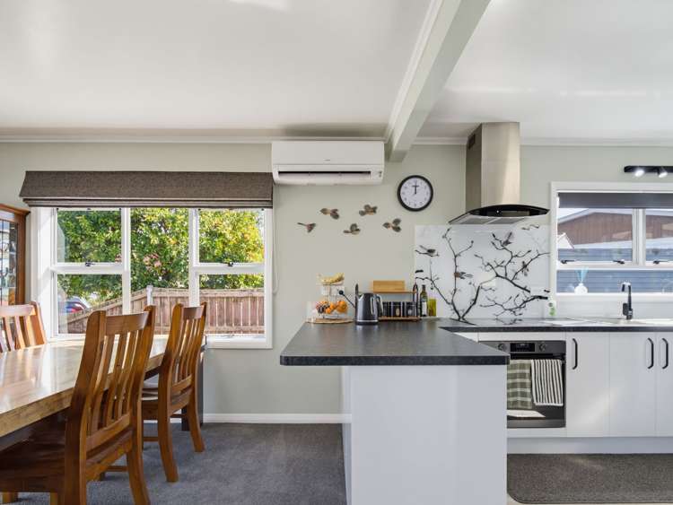 4 Kowhai Ave_5