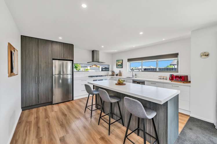 16 Bonecrusher Street Lincoln_2