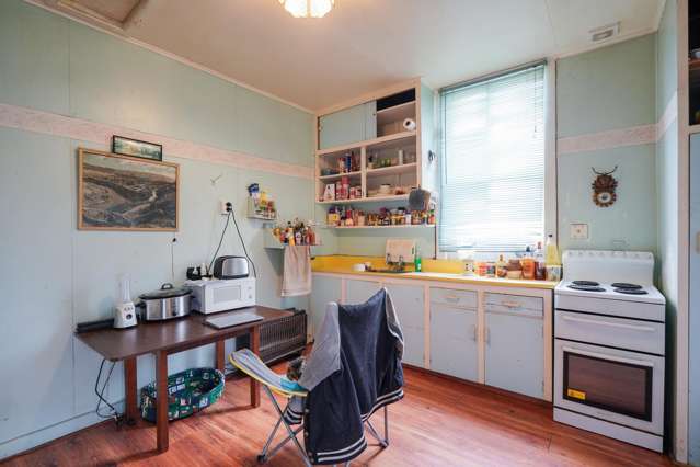 16A 16B Avenal Street Avenal_4