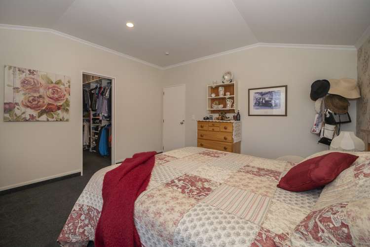 4 Stead Crescent Stoke_18