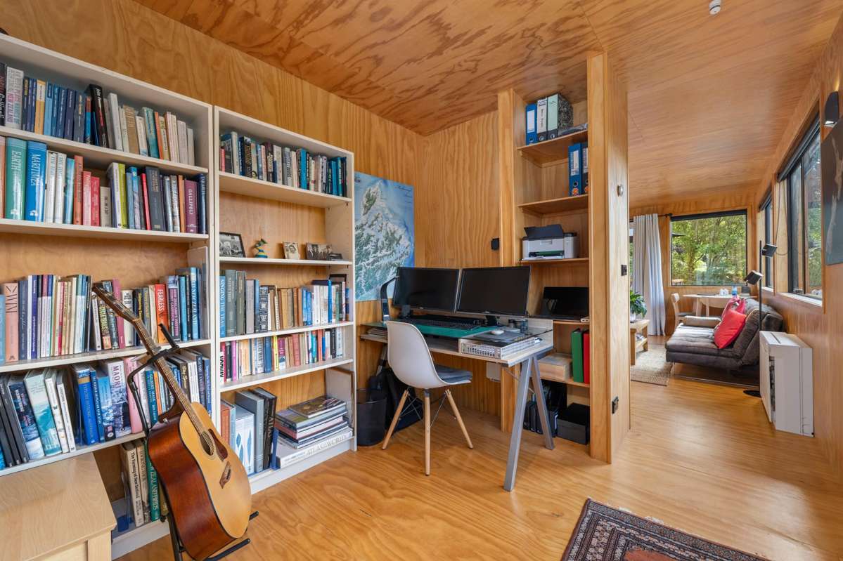 13b Beach Place_3