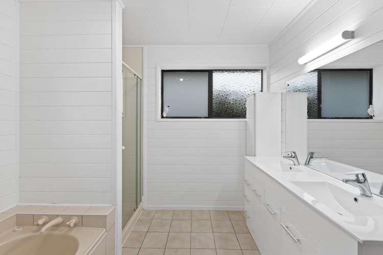 136 Weatherly Road Torbay_17