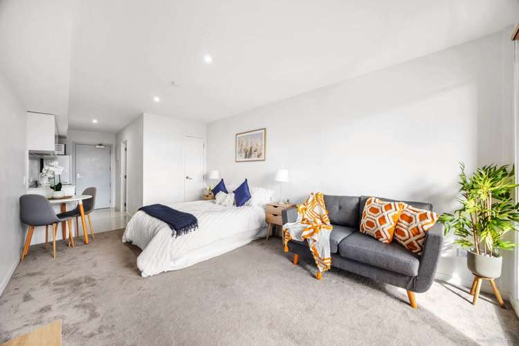 107/8 Gray Avenue Mangere East_4