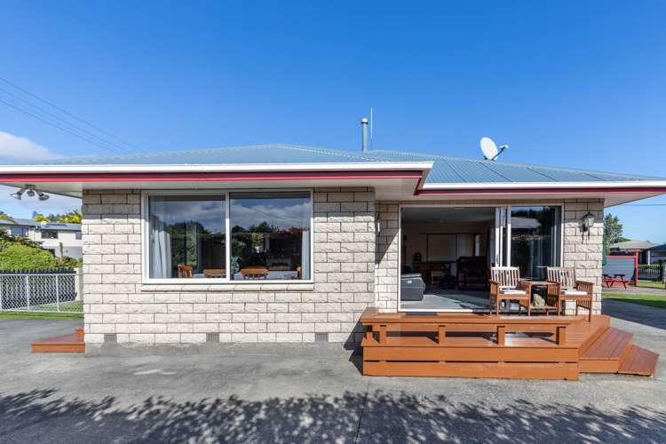 120 Coulson Road Paroa_26