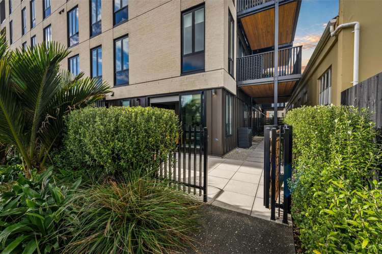 103/2 Launch Road Hobsonville_9
