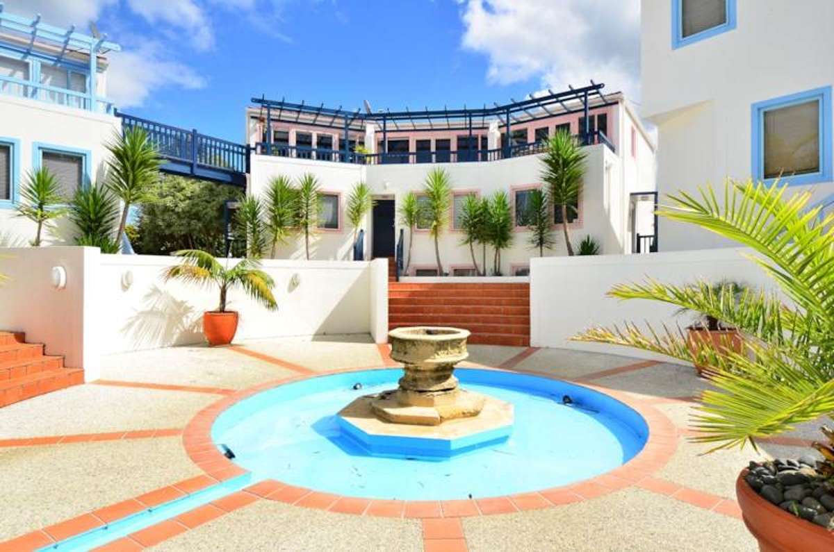 2/453 Hibiscus Coast Highway_5