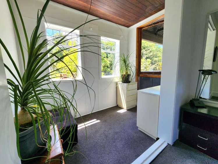 28 Ross Street Dunollie_17