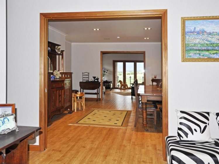 53 Ocean Beach Road Tairua_1