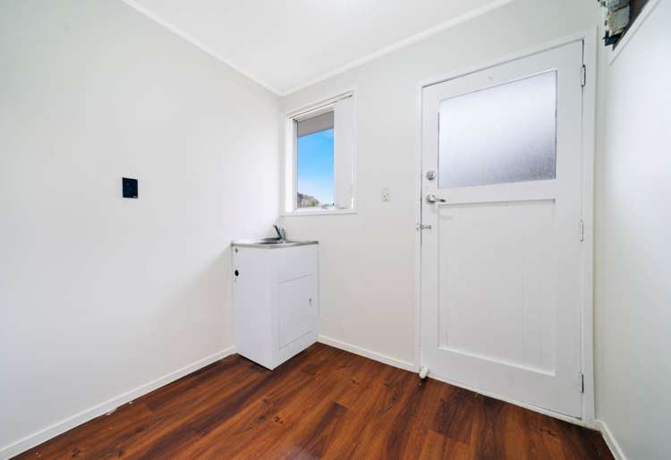 16a Mclean Avenue 10695_13