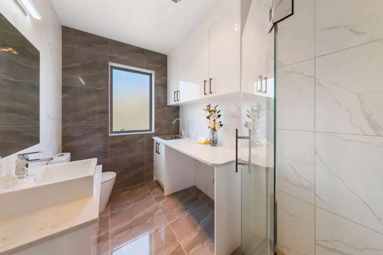 10 Lisnoble Road Flat Bush_10