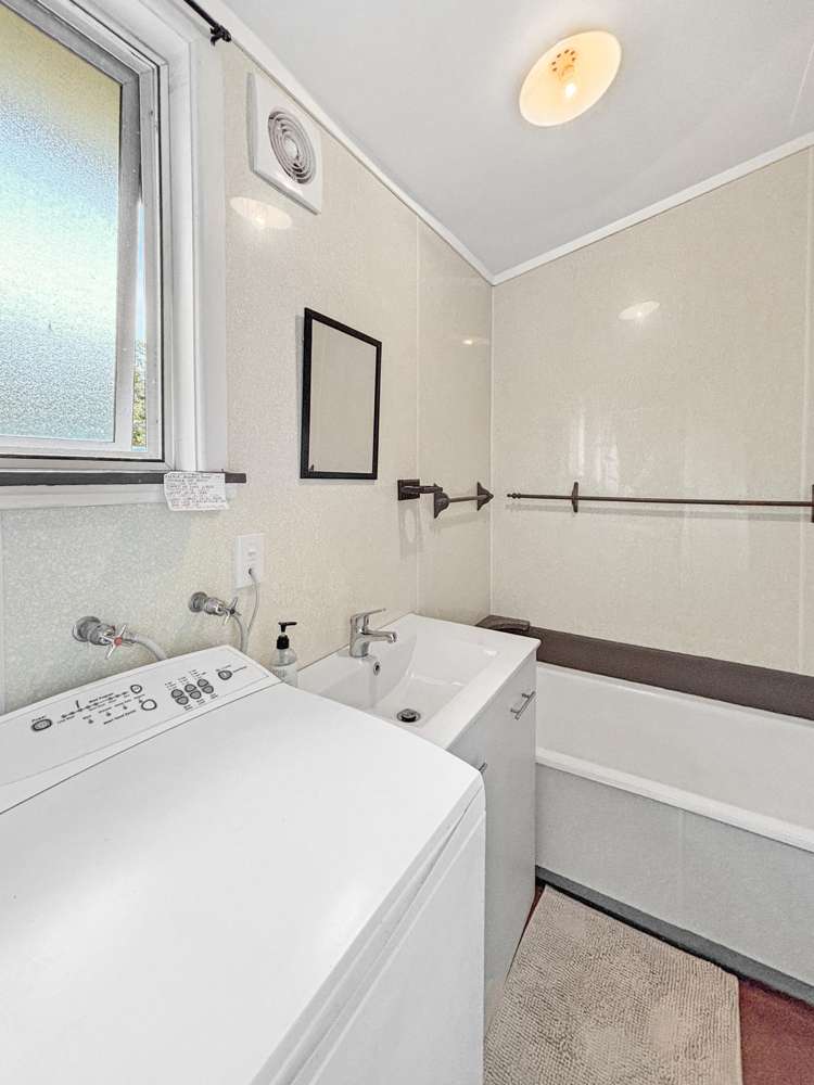 3 Lloyd George Road Wainui_20