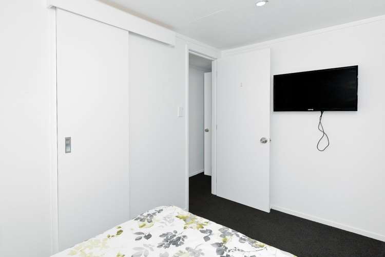 30 Dillon Crescent Clover Park_13