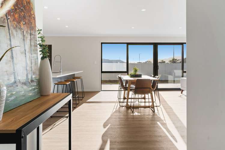 98 Kaurinui Crescent One Tree Point_24