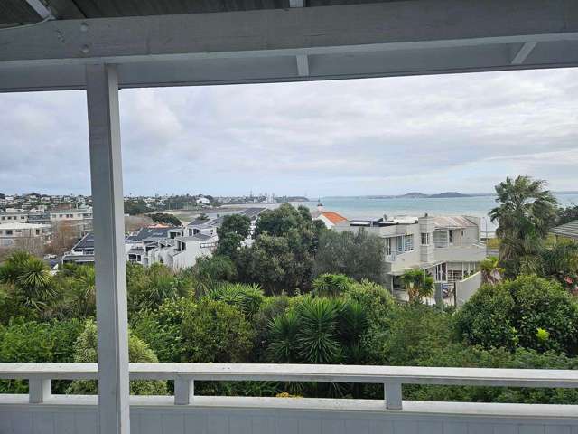 2/8 Clarendon Road St Heliers_1