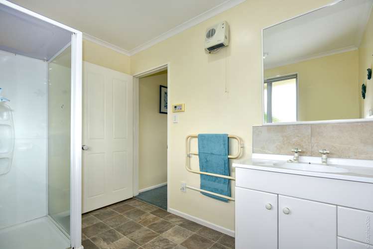 4 Dylan Close Rolleston_13