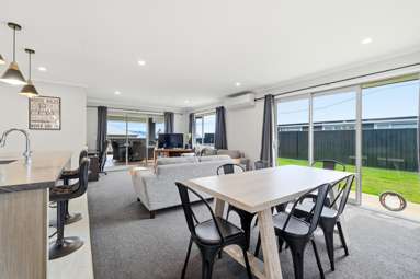 121 Harakeke Drive_4