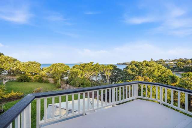 1 Churchill Road Murrays Bay_3