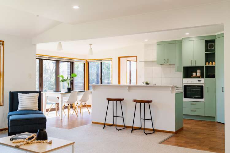 2 Jaffray Drive East Taieri_1