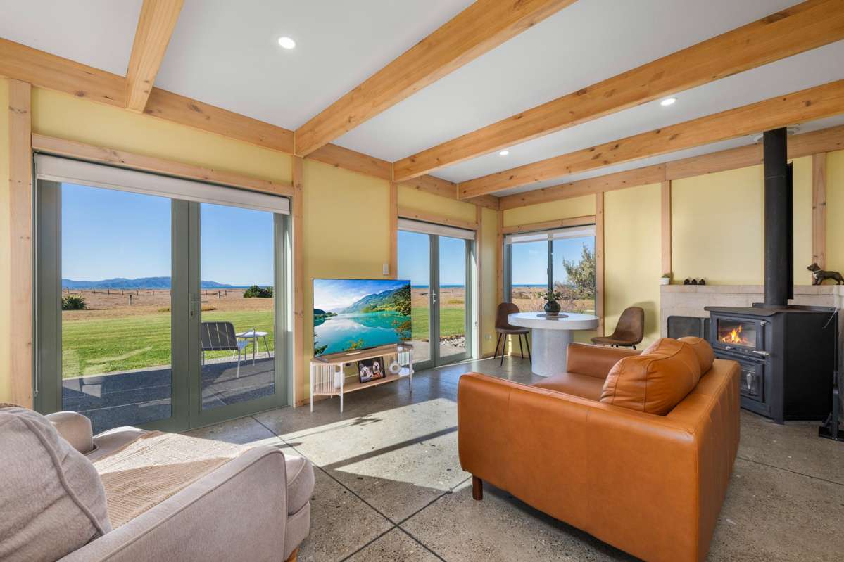 16 Hinepango Drive_4