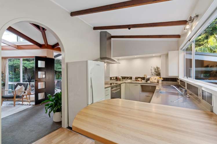 232b Atkinson Road Titirangi_10