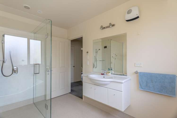 33 Essex Street Weston_24