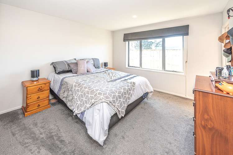 5 Magnolia Crescent Tawhero_8
