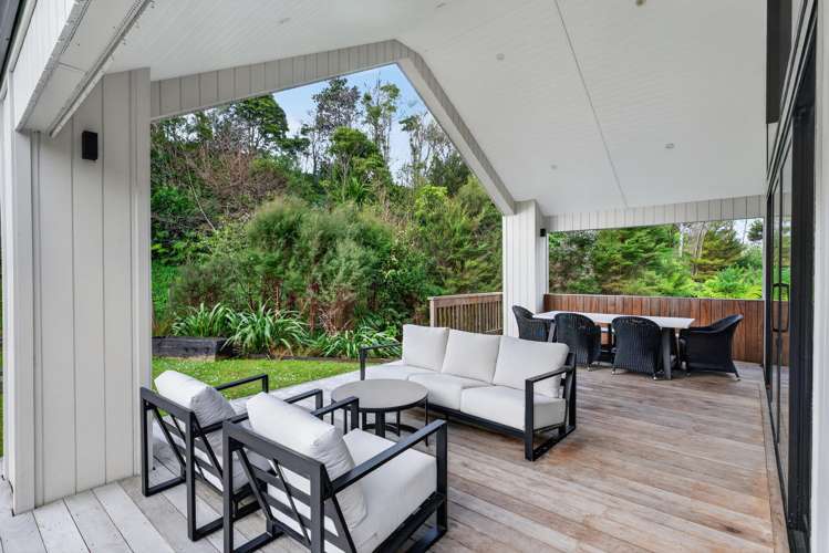 8 Collings Drive Lucas Heights_9