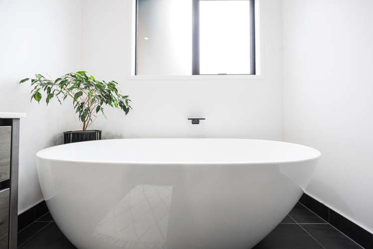 8 Walter Lawry Road Paerata_23