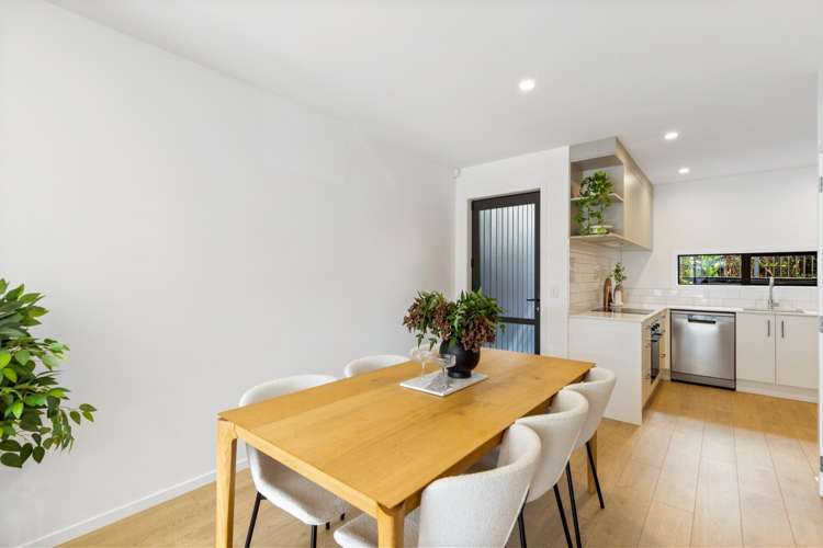 34 Wakaturia Way Glenfield_11