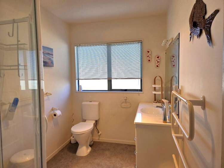 105 Castle View Road Matarangi_12