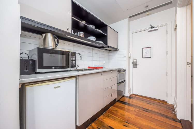 629/35 Hobson Street Auckland Central_6