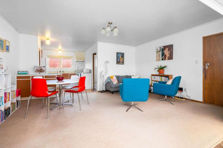 2/92 Mill Road Kensington_7