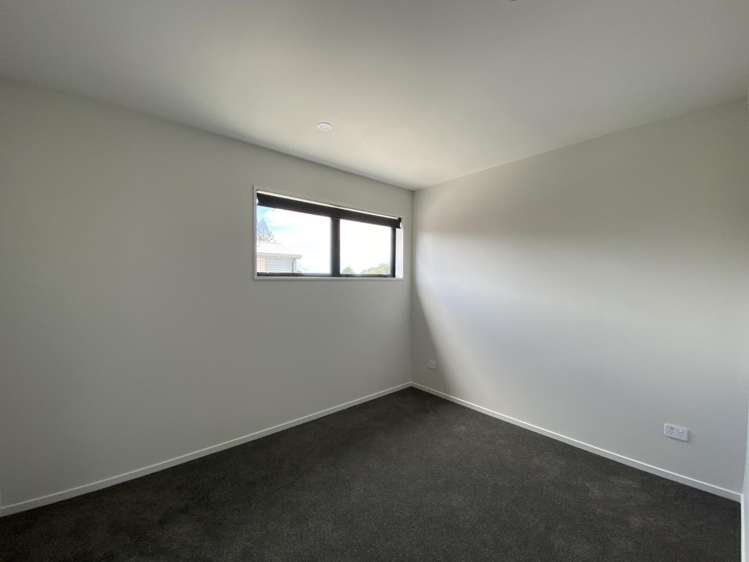 2/2 Sturges Avenue 10057_3