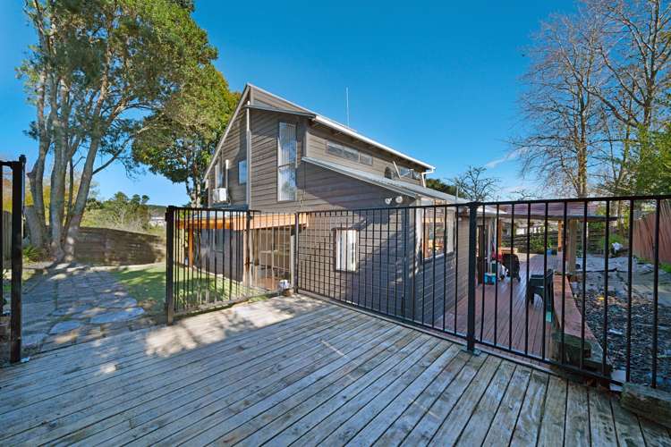 2/46A Captain Scott Road Glen Eden_23