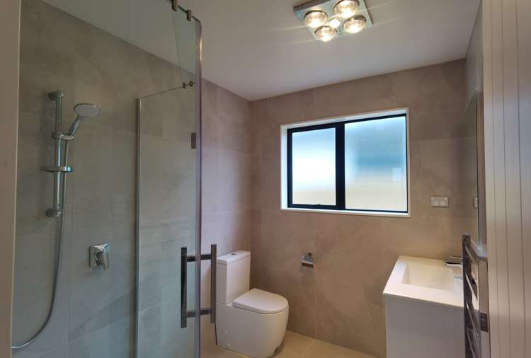 8 Waka Ama Road 1657_5