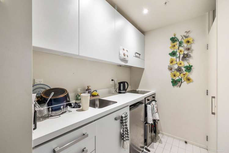 1606/10 Waterloo Quadrant Auckland Central_3