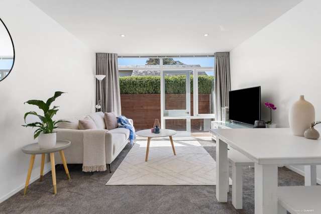 14E Seccombes Road Epsom_3