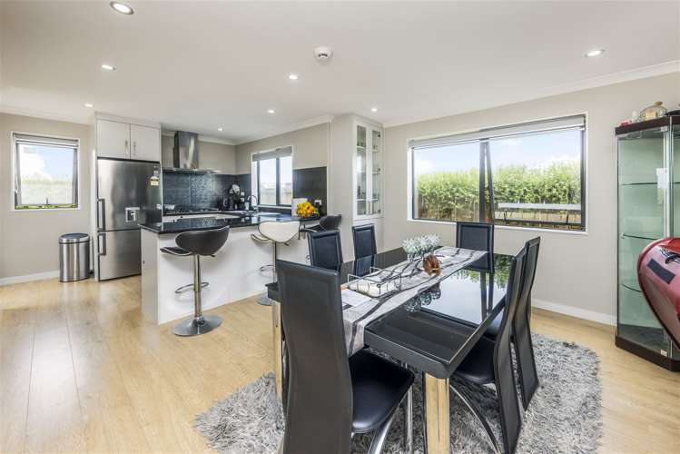 87 Naylors Drive Mangere_6