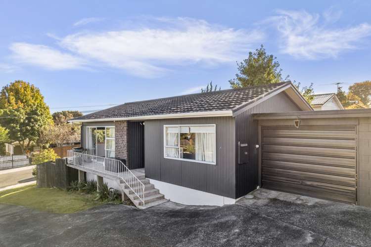 1/18A Sherwood Avenue Te Atatu South_0