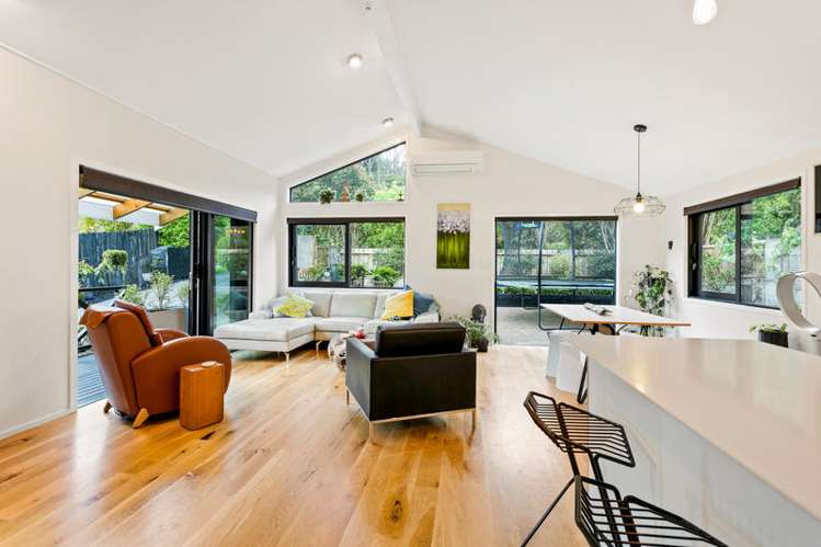 136 Woodlands Park Road Titirangi_0