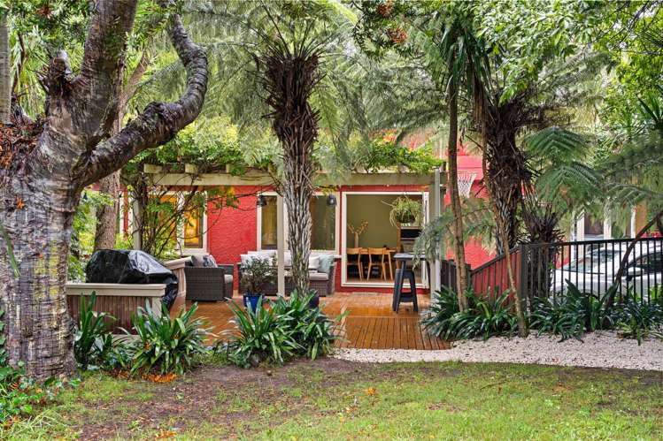 222 Godley Road Titirangi_20