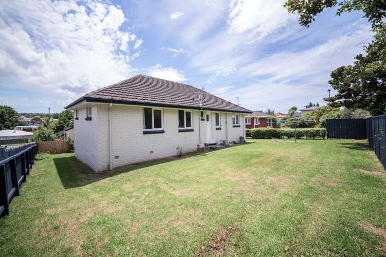 1/49 College Road Northcote_13