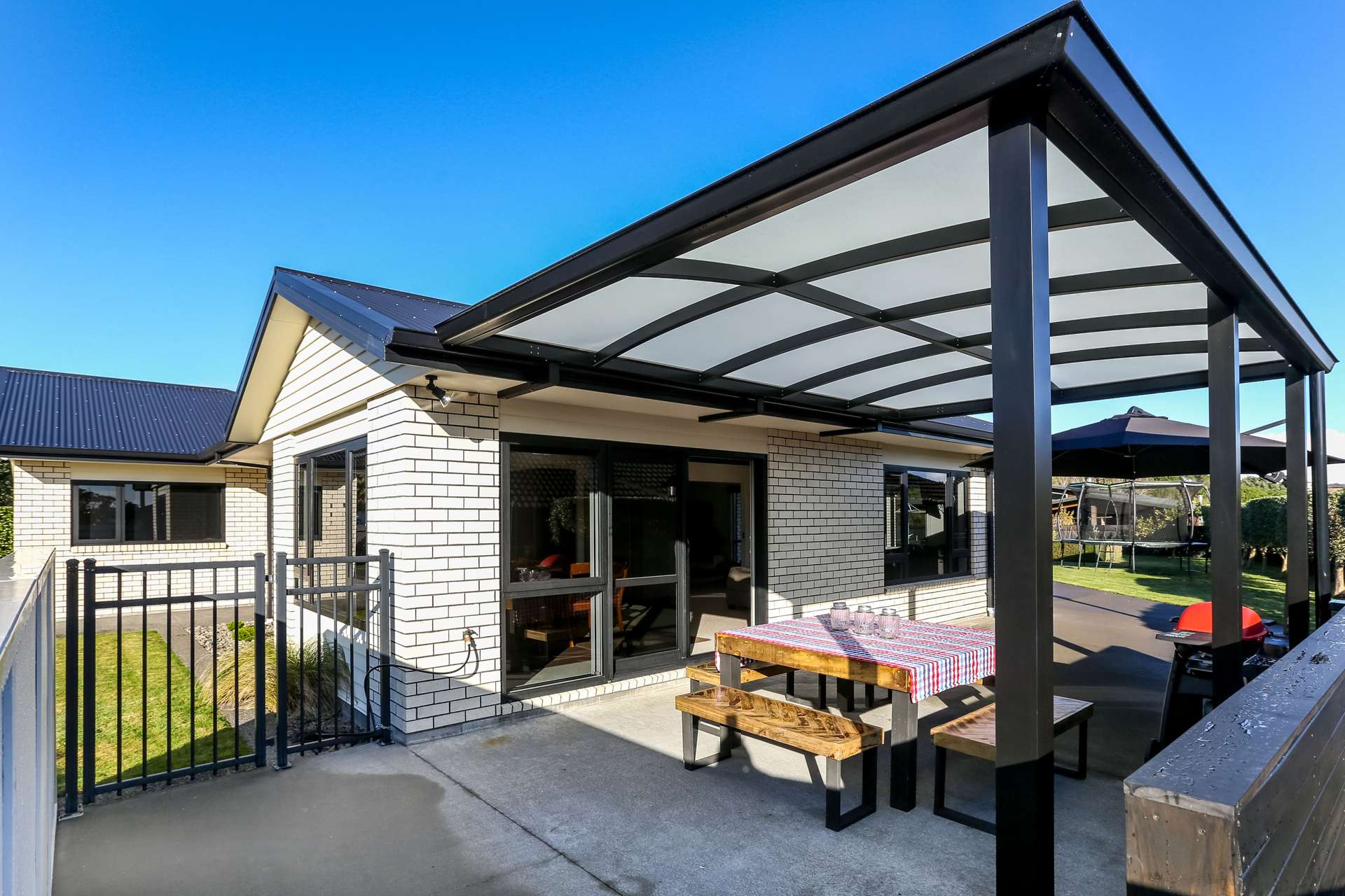 30 Redwood Crescent Hurdon_0